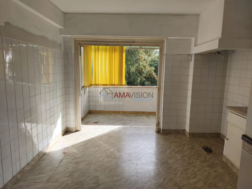 Apartamento T3 para Venda em Rio de Mouro Foto 1