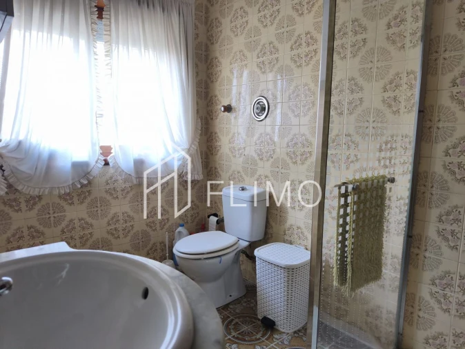 Moradia T3 para Venda em O. Azeméis, Riba-Ul, Ul, Macinhata Seixa, Madail Foto 8