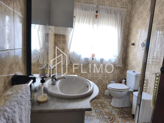 Moradia T3 para Venda em O. Azeméis, Riba-Ul, Ul, Macinhata Seixa, Madail Foto 9