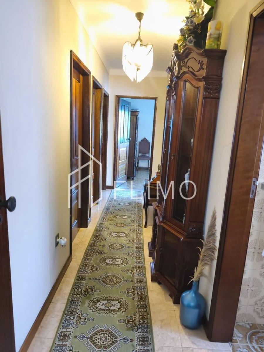 Moradia T3 para Venda em O. Azeméis, Riba-Ul, Ul, Macinhata Seixa, Madail Foto 4