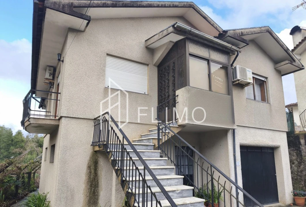 Moradia T3 para Venda em O. Azeméis, Riba-Ul, Ul, Macinhata Seixa, Madail Foto 2