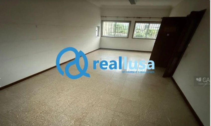 Loja para Venda em Escapães Foto 2