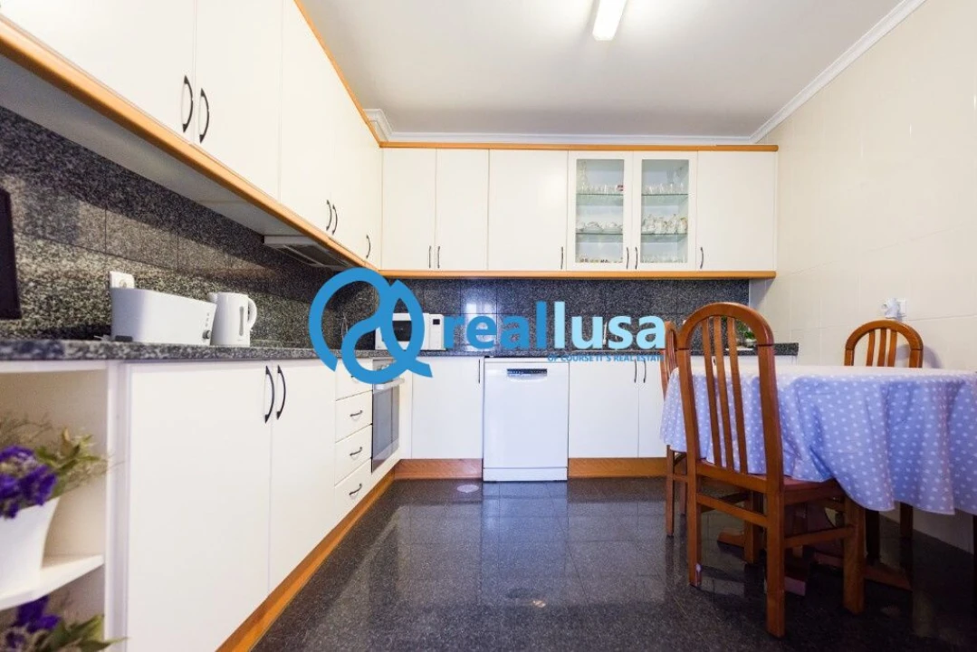 Apartamento T3 para Venda em Santa Marinha e São Pedro da Afurada Foto 31