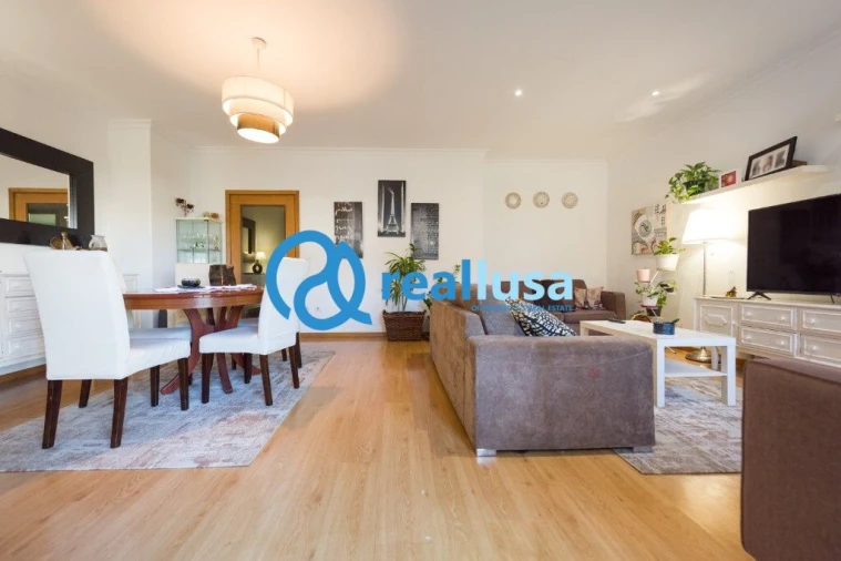 Apartamento T3 para Venda em Santa Marinha e São Pedro da Afurada Foto 2