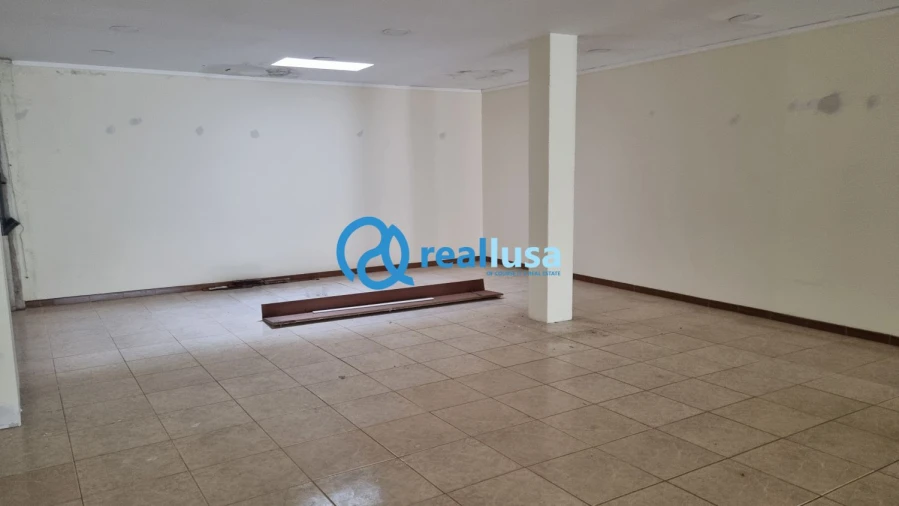 Loja para Venda em Espinho Foto 4