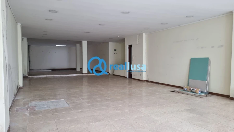 Loja para Venda em Espinho Foto 3