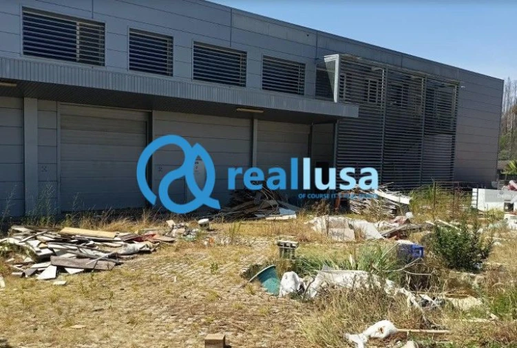 Loja para Venda em Préstimo e Macieira de Alcoba Foto 2