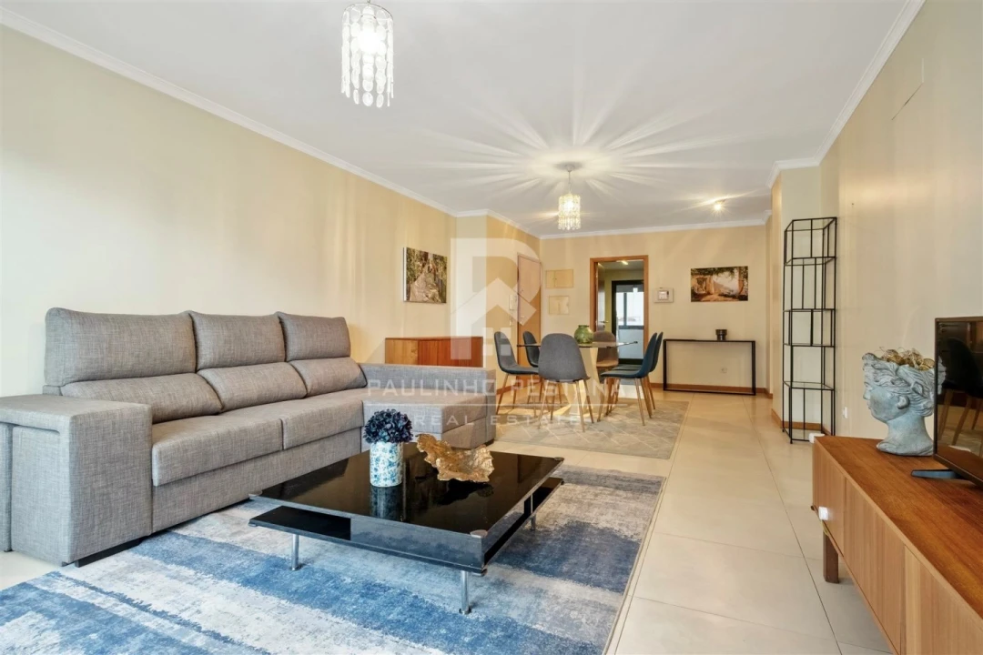 Apartamento T3 para Venda em Funchal (Santa Luzia) Foto 1