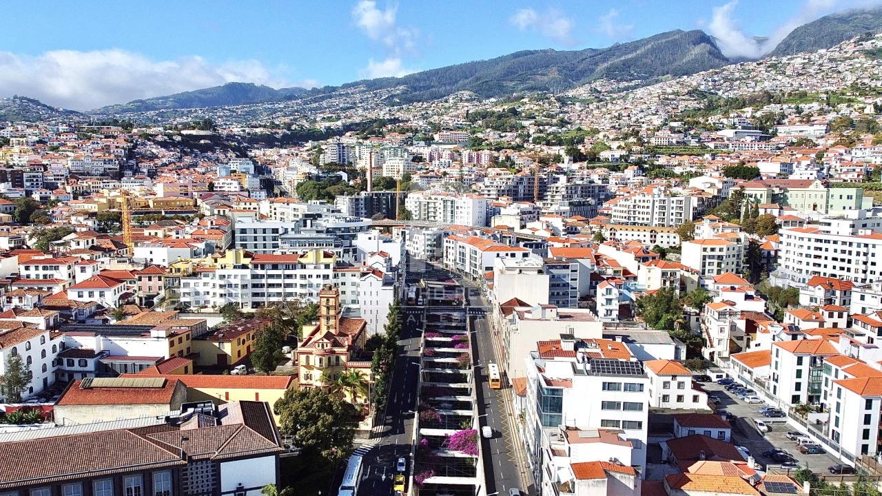 Apartamento T3 para Venda em Funchal (Santa Luzia) Foto 31