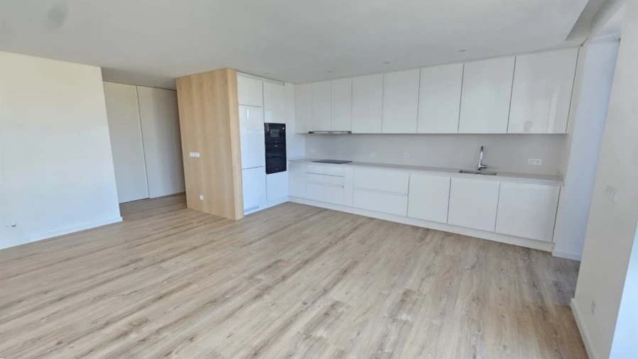 Apartamento T1 para Venda em Esgueira Foto 2