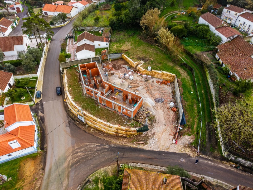 Moradia T3 para Venda em Salir de Matos Foto 11