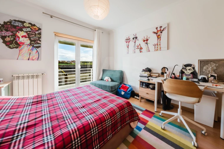 Moradia T3 para Venda em Atouguia da Baleia Foto 2