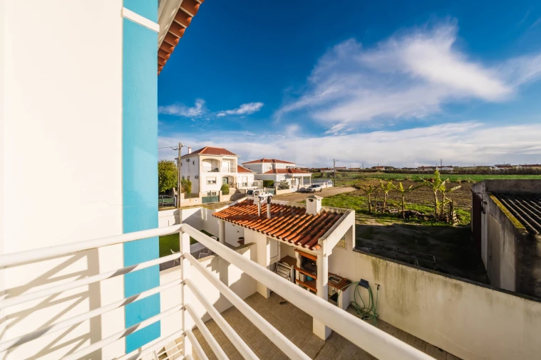 Moradia T3 para Venda em Atouguia da Baleia Foto 5