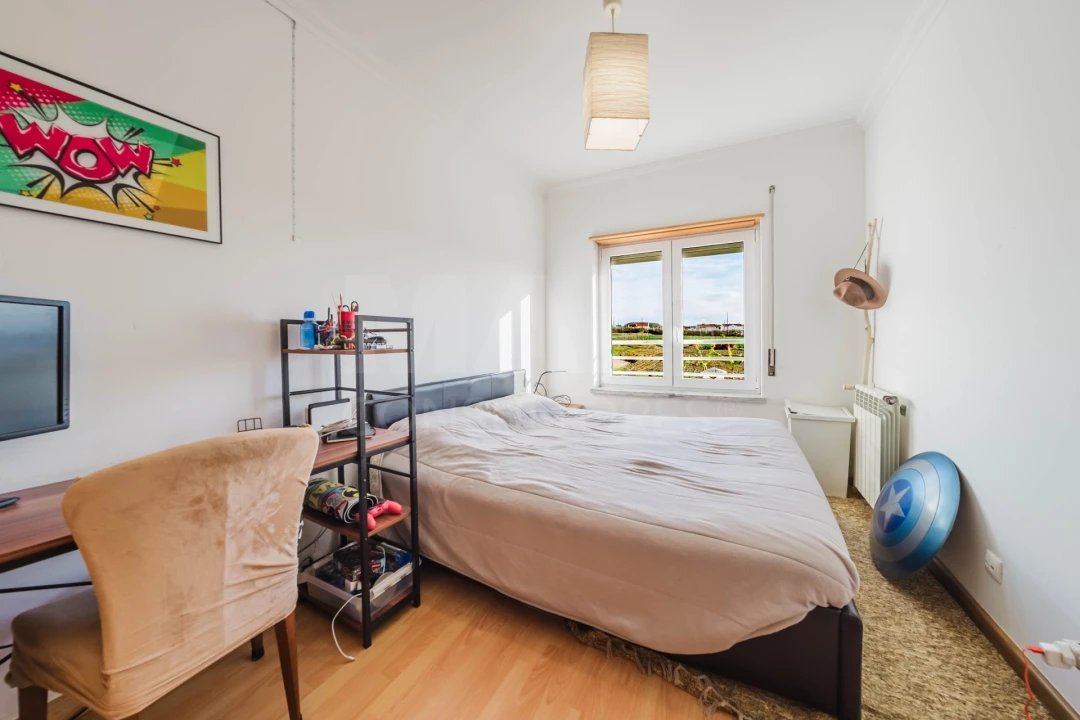 Moradia T3 para Venda em Atouguia da Baleia Foto 12