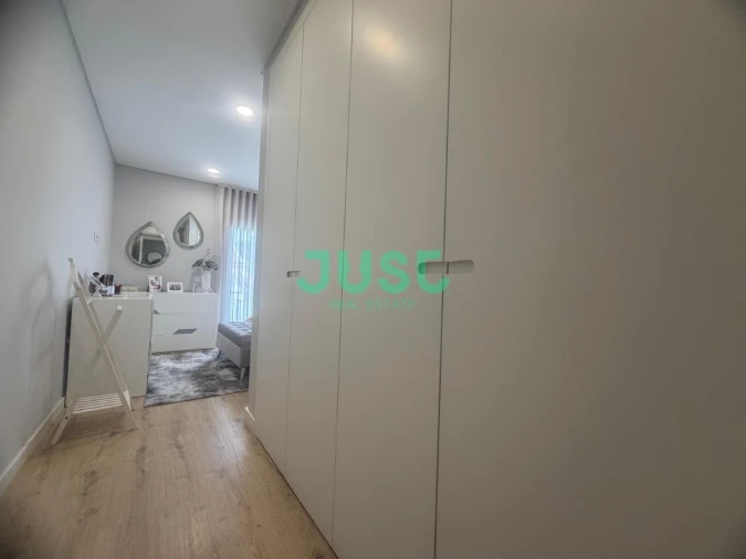 Moradia T4 para Venda em Fernao Ferro Foto 18