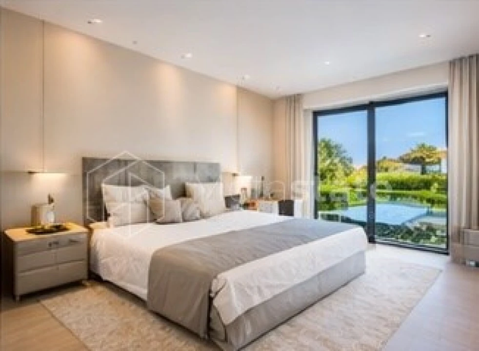 Moradia T4 para Venda em Alcabideche Foto 16