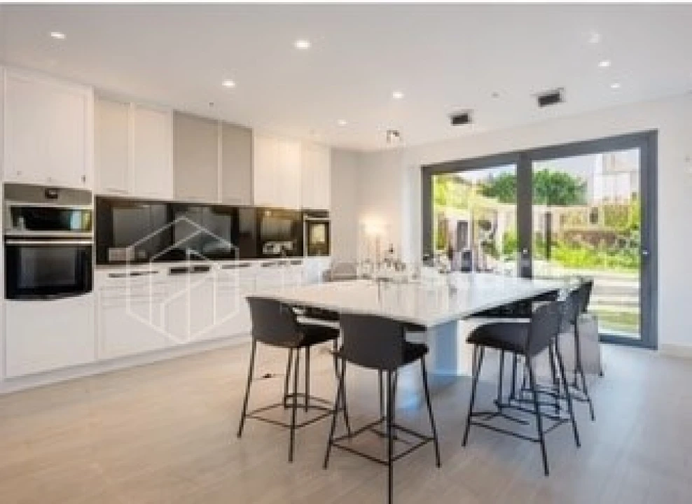 Moradia T4 para Venda em Alcabideche Foto 18