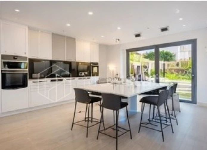 Moradia T4 para Venda em Alcabideche Foto 18