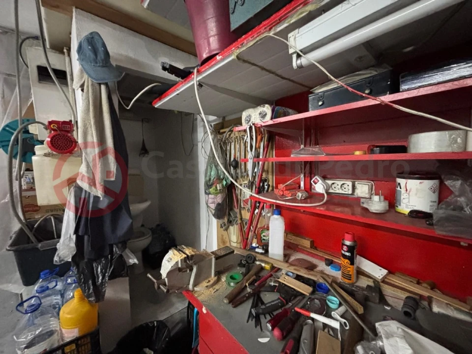 Garagem para Venda em Laranjeiro e Feijó Foto 8