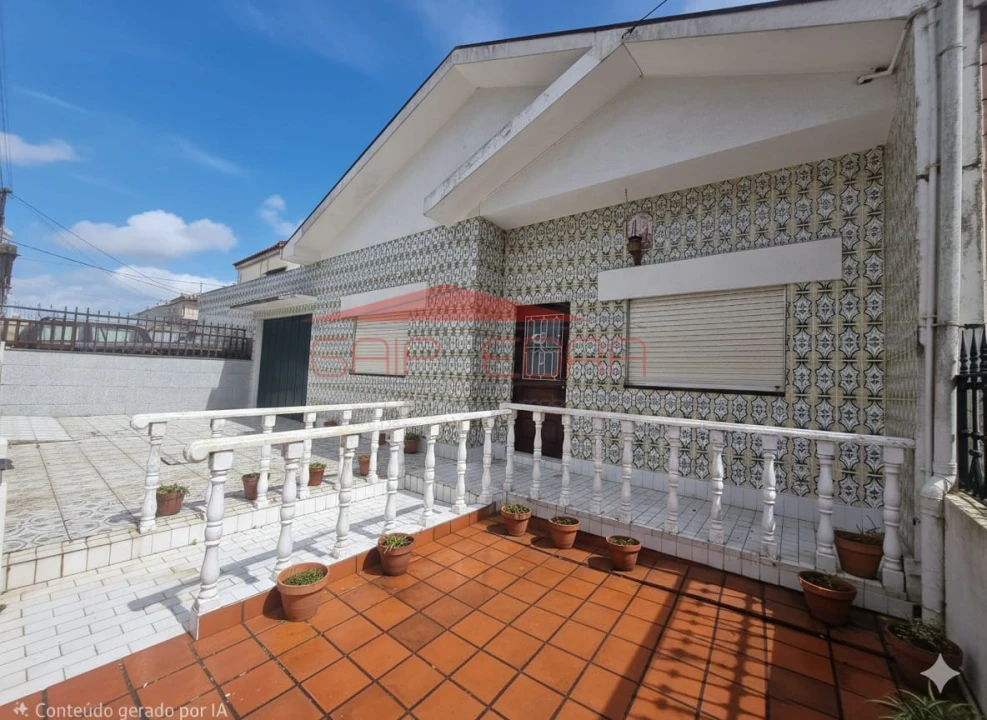 Moradia T2 para Venda em Gulpilhares e Valadares Foto 2