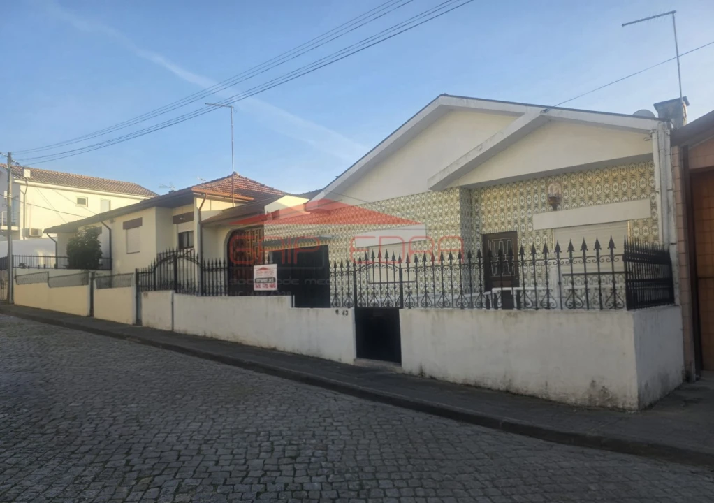 Moradia T2 para Venda em Gulpilhares e Valadares Foto 1