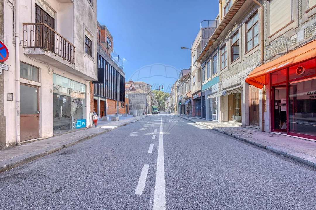 Moradia T3 para Venda em Paranhos Foto 26