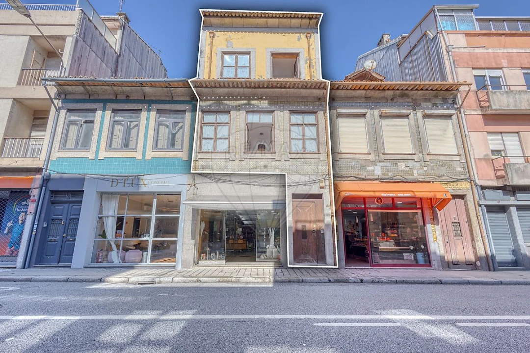 Moradia T3 para Venda em Paranhos Foto 1