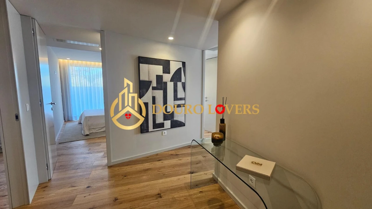 Apartamento T3 para Venda em São Felix da Marinha Foto 1