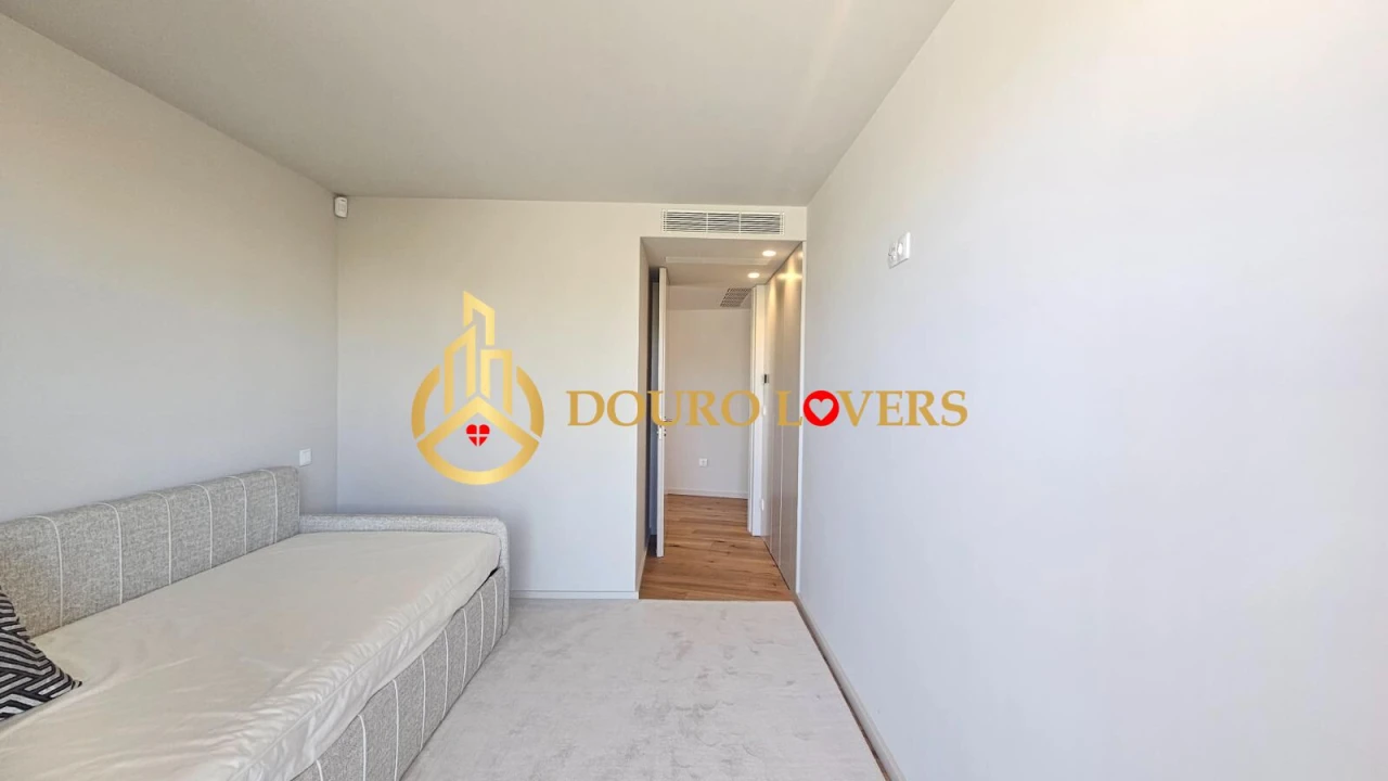 Apartamento T3 para Venda em São Felix da Marinha Foto 44