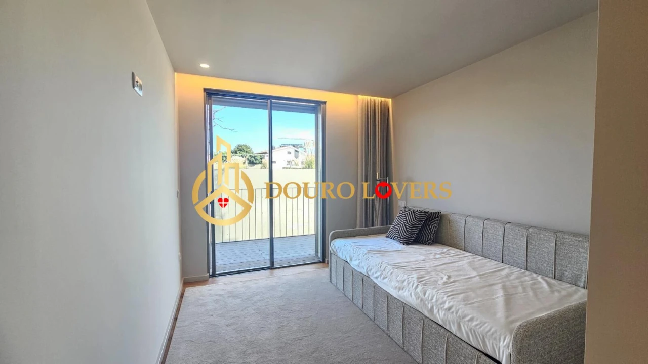 Apartamento T3 para Venda em São Felix da Marinha Foto 45