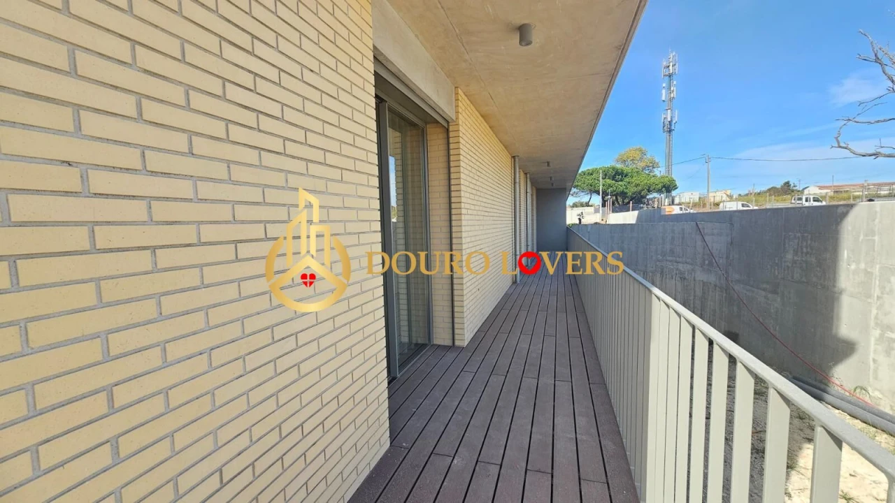 Apartamento T3 para Venda em São Felix da Marinha Foto 48