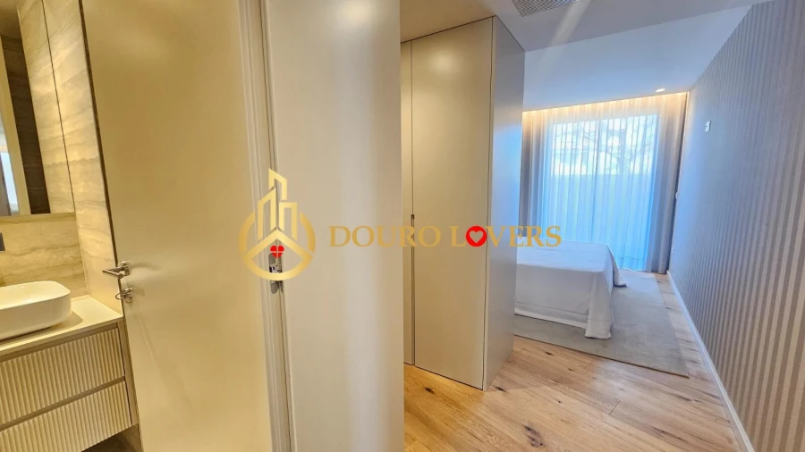 Apartamento T3 para Venda em São Felix da Marinha Foto 26