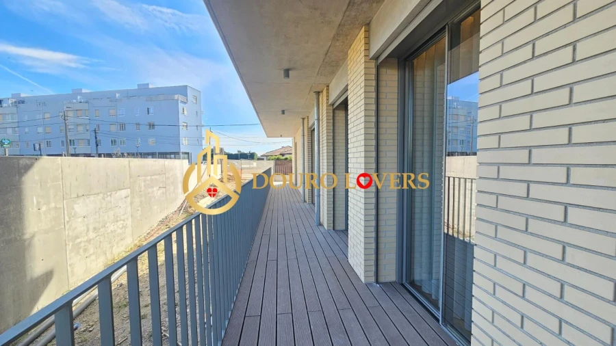 Apartamento T3 para Venda em São Felix da Marinha Foto 50