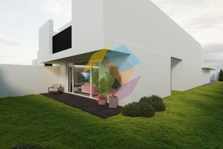 Moradia T3 para Venda em Santa Maria da Feira, Travanca, Sanfins e Espargo