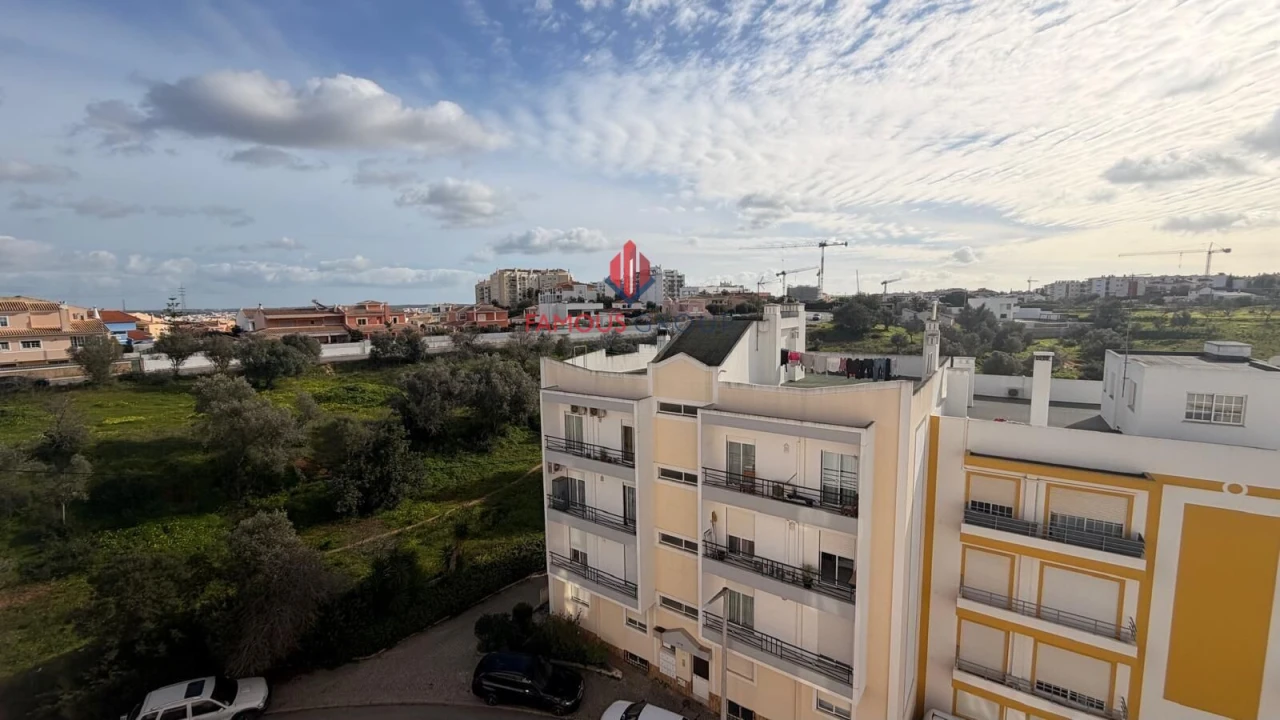 Apartamento T3 para Venda em Alvor Foto 1