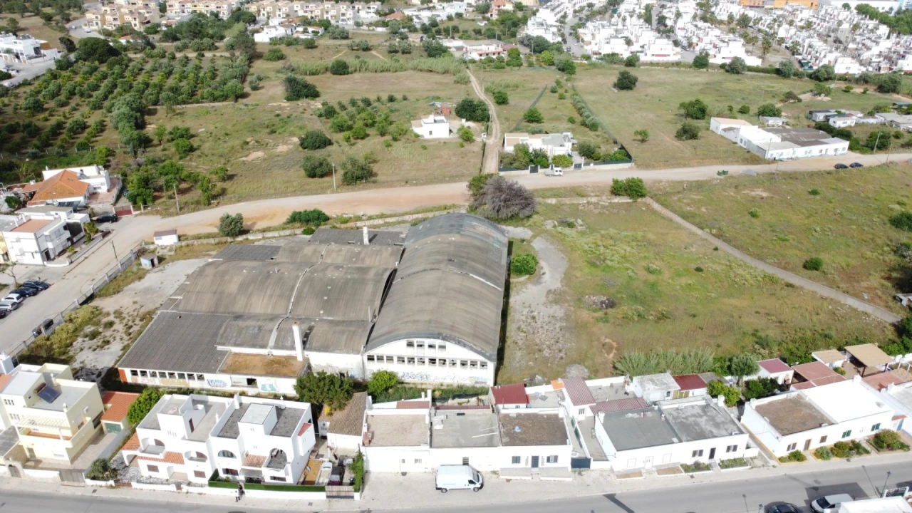 Terreno para Venda em Quelfes Foto 8