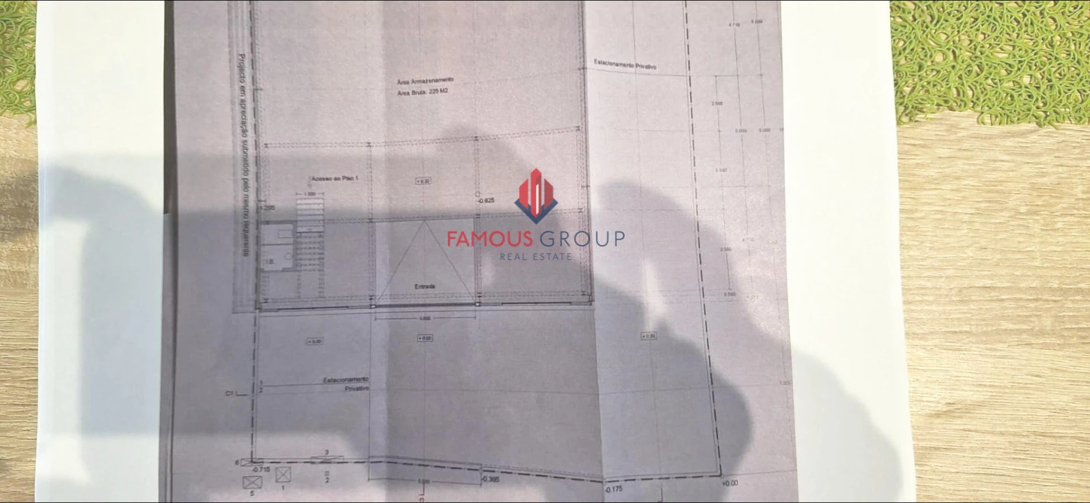 Armazém para Arrendamento em Estômbar e Parchal Foto 44