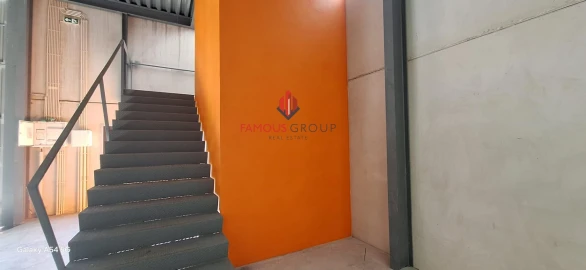 Armazém para Arrendamento em Estômbar e Parchal