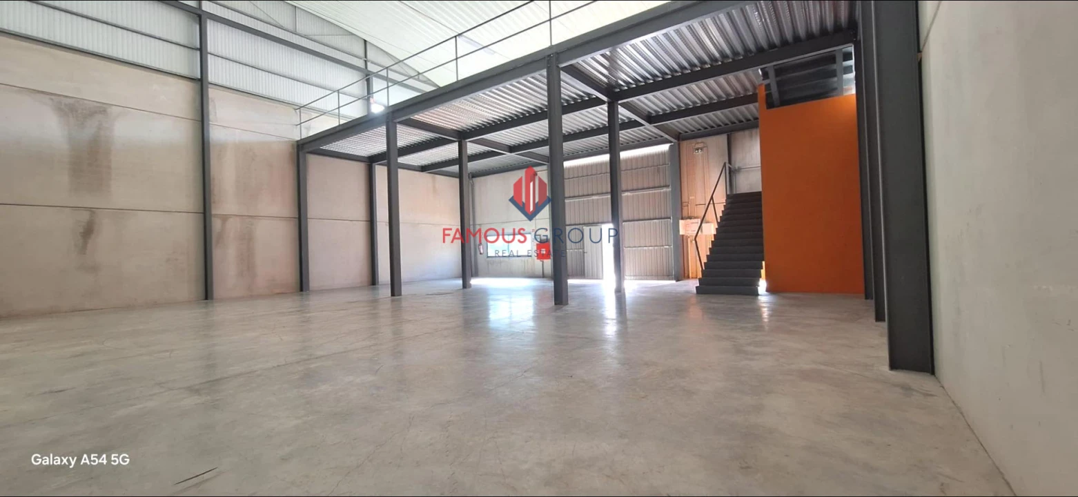 Armazém para Arrendamento em Estômbar e Parchal Foto 30