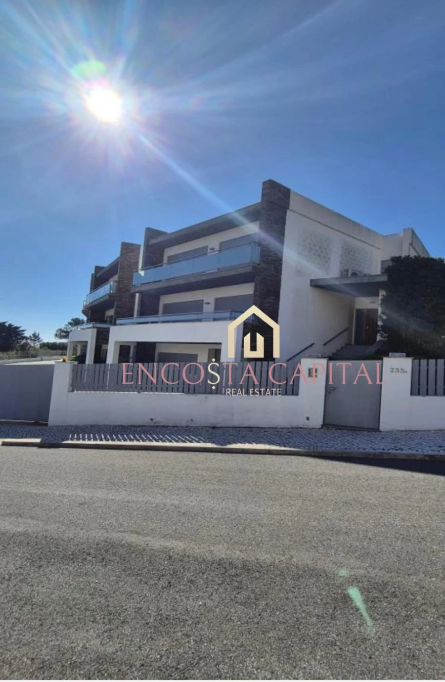 Moradia T4 para Venda em Carcavelos e Parede Foto 2