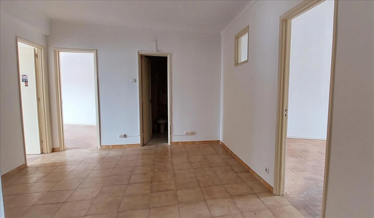 Apartamento T2 para Venda em Encosta do Sol Foto 3