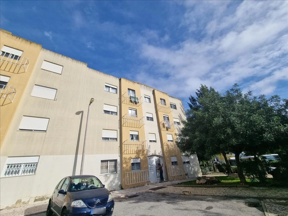 Apartamento T2 para Venda em Alcabideche Foto 1