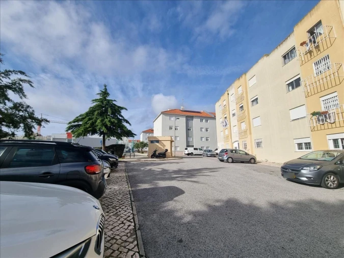 Apartamento T2 para Venda em Alcabideche Foto 16