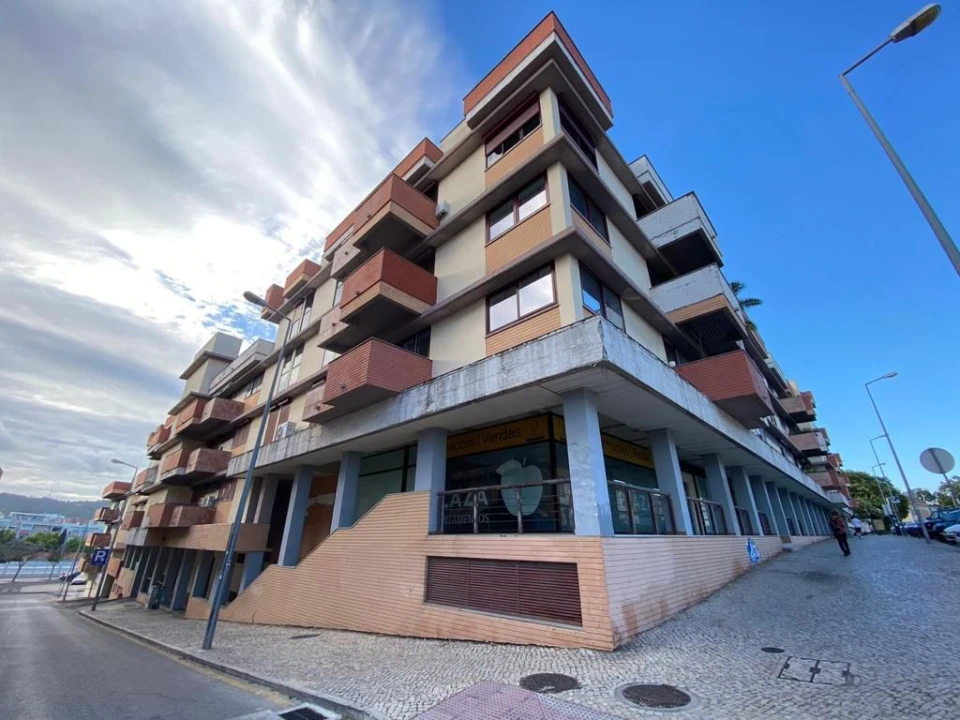 Apartamento T3 para Venda em Setubal (São Sebastião) Foto 1