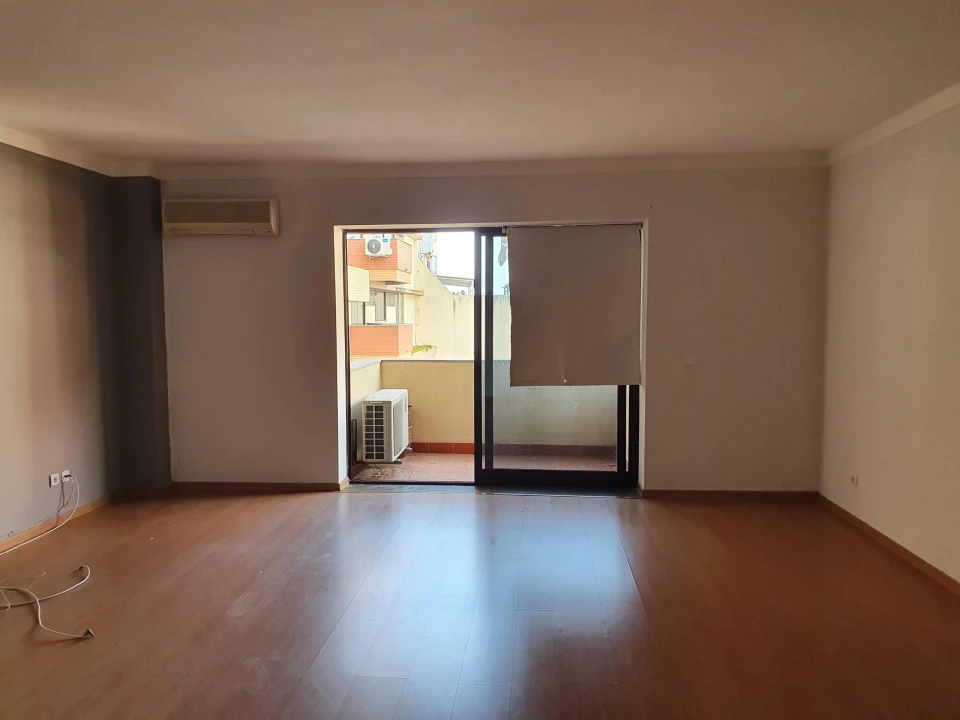 Apartamento T3 para Venda em Setubal (São Sebastião) Foto 3