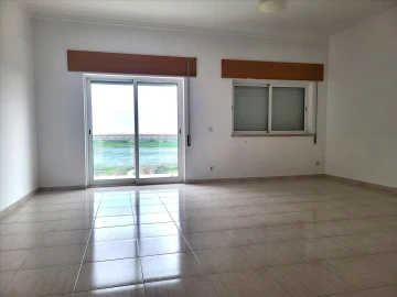 Apartamento T2 para Venda em Azambuja
