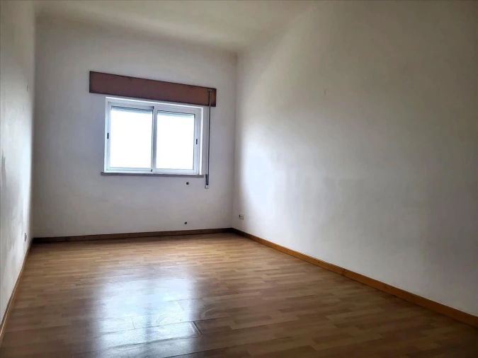 Apartamento T2 para Venda em Azambuja Foto 8