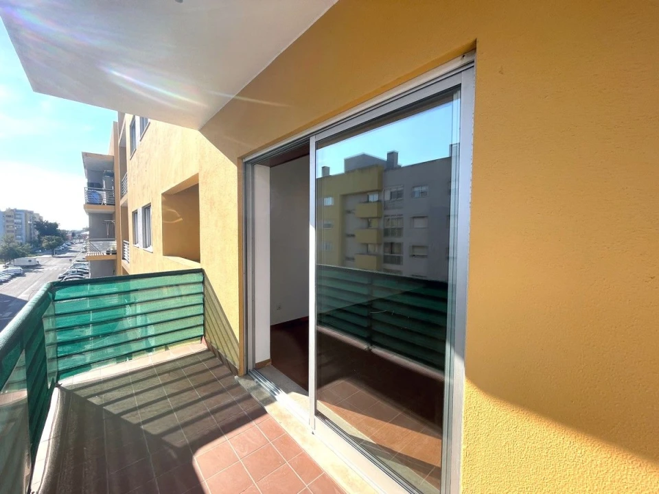 Apartamento T2 para Venda em Barreiro e Lavradio Foto 9