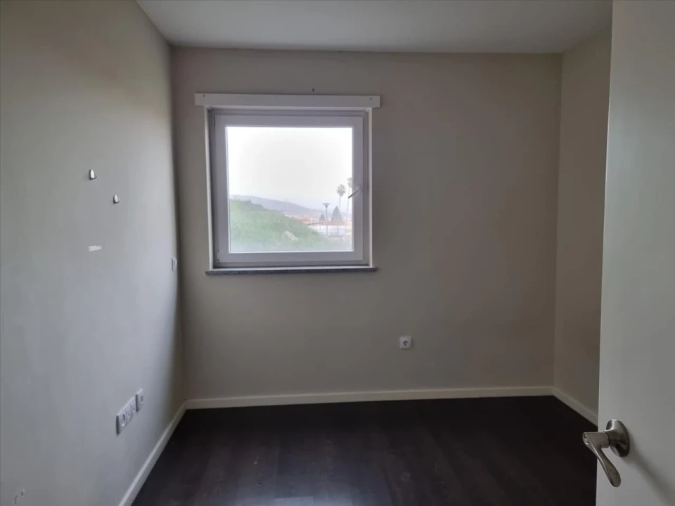 Apartamento T2 para Venda em Covilhã e Canhoso Foto 6