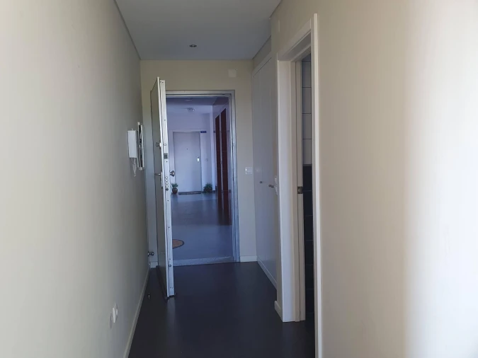Apartamento T2 para Venda em Covilhã e Canhoso Foto 9